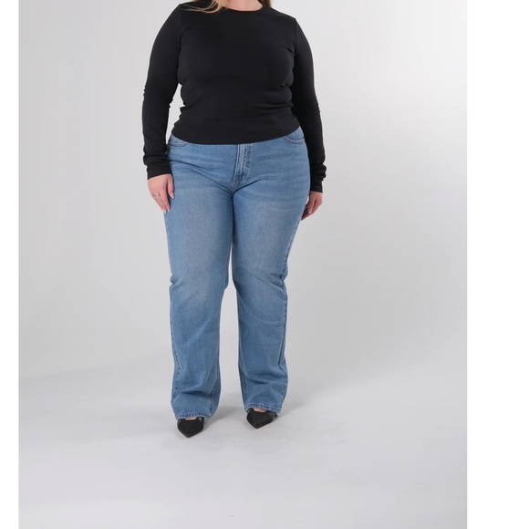 Plus size jeans, straight leg jeans - Picture 4 of 4